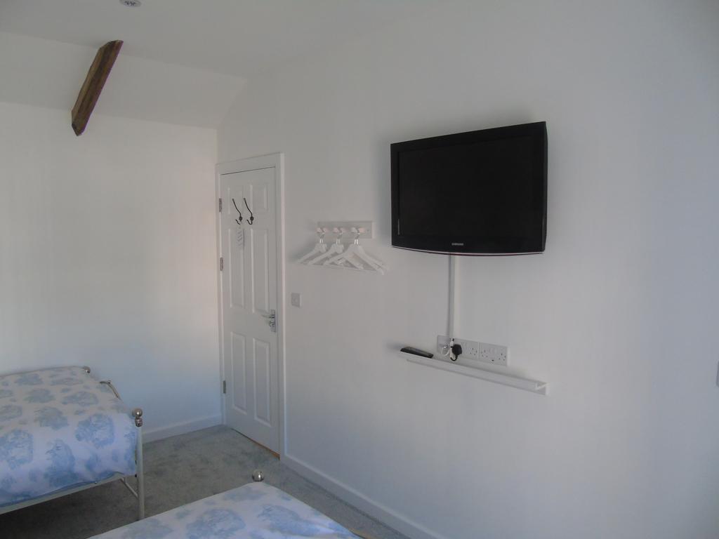 The Pembrey Country Inn エクステリア 写真