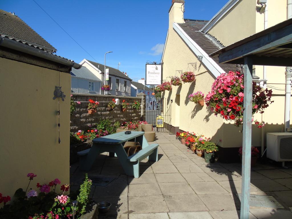 The Pembrey Country Inn エクステリア 写真