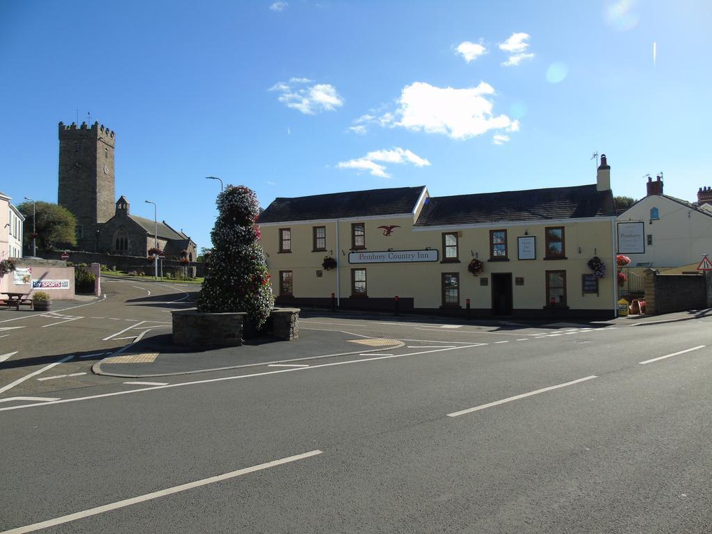 The Pembrey Country Inn エクステリア 写真